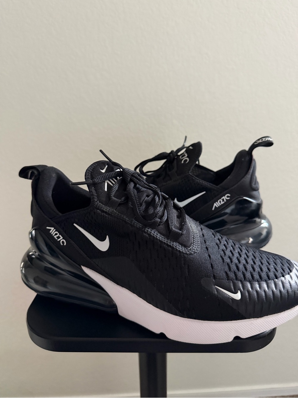 Nike Air Max 270 Women’s 11 Black/White/Anthracite New w/o Original Box